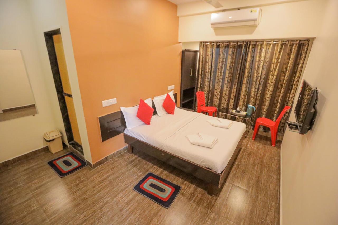 Hotel Sai Niwas Лонавала Экстерьер фото